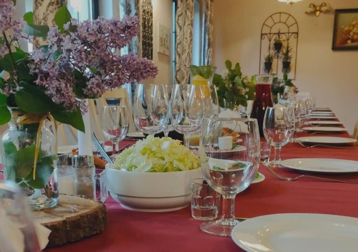 Wojciechow Osrodek Bialy Lew Bed & Breakfast エクステリア 写真