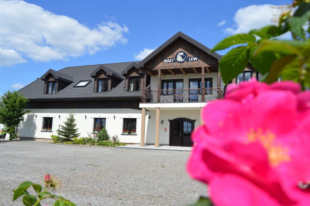 Wojciechow Osrodek Bialy Lew Bed & Breakfast エクステリア 写真