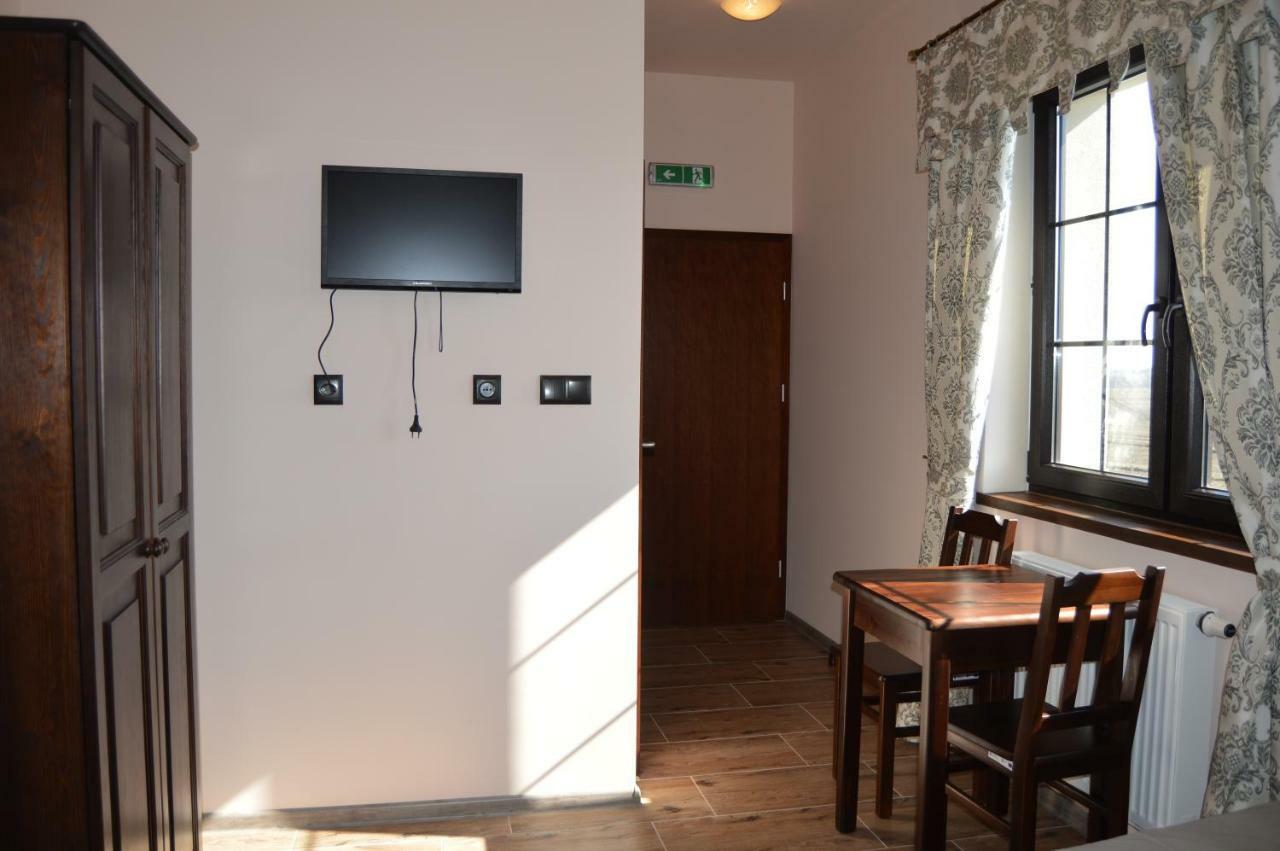 Wojciechow Osrodek Bialy Lew Bed & Breakfast エクステリア 写真
